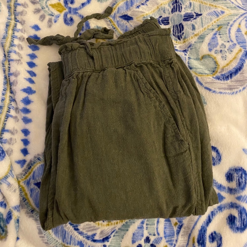 Army Green tapered, tie up pants!
